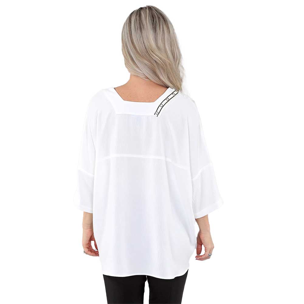 Short Sleeve V-Neck Top with Pocket – Effortless Chic & Comfort
