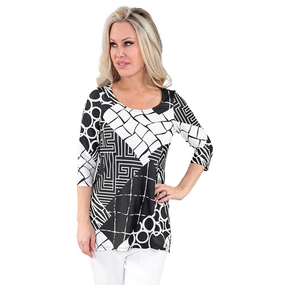 Black & White Geometric Print 3/4 Sleeve Top – Bold, Modern, and Effortlessly Chic