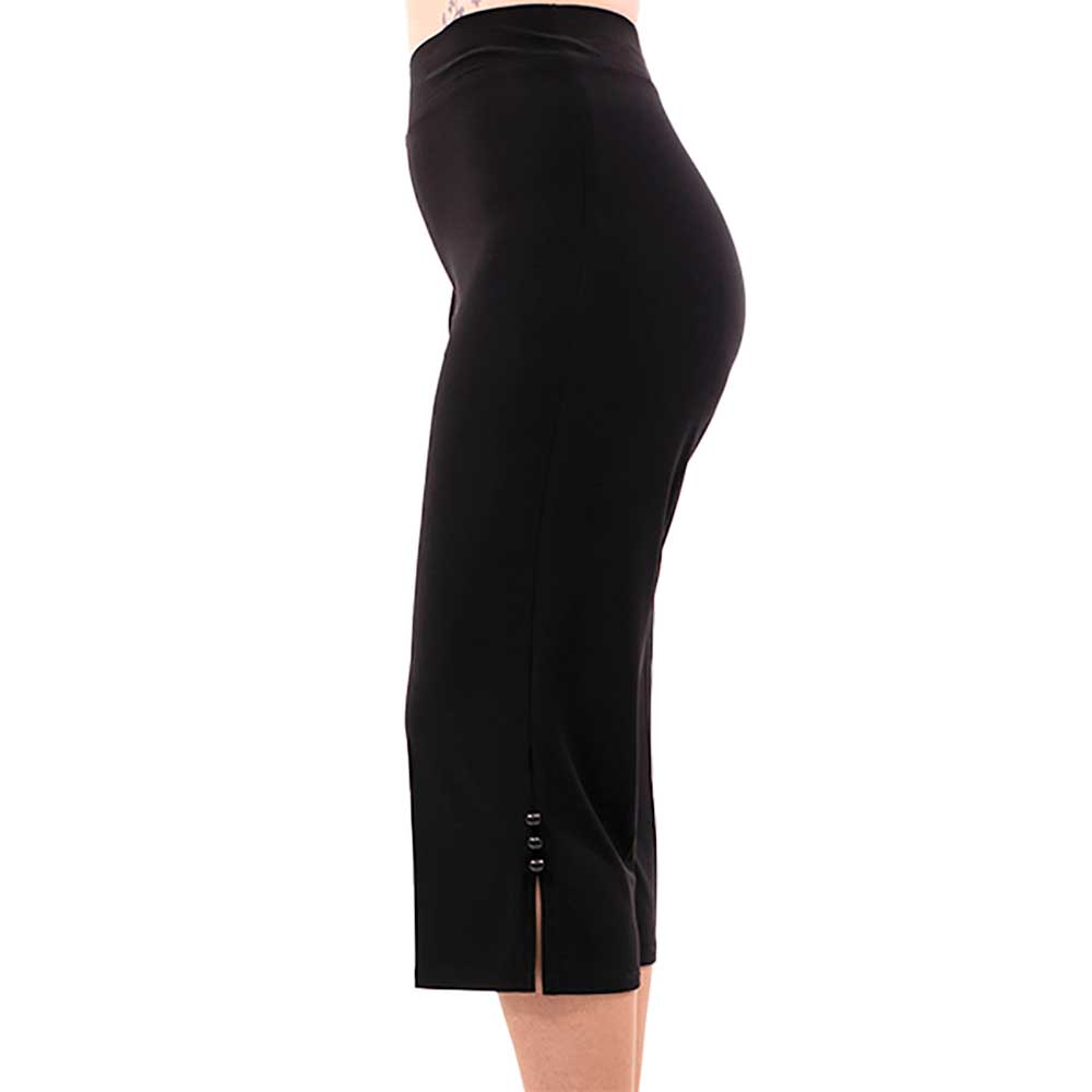 Cropped Pants with Buttons & Slits – Classic Elegance with a Modern Twist