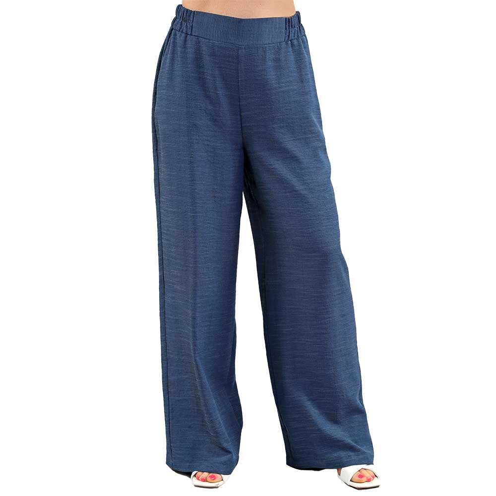 Effortless Elegance: Wide-Leg Denim Pants